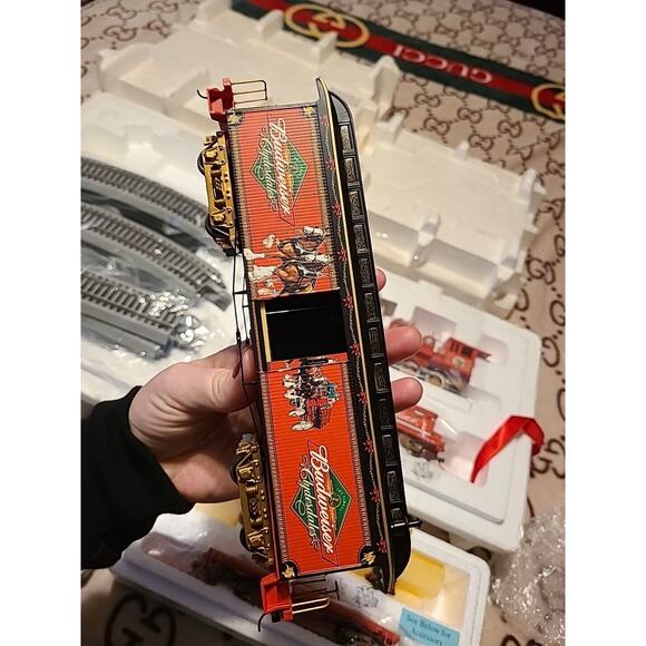 Hawthorne Village Budweiser Beer Holiday Express Train Set Masterpiece Railways - Picture 8 of 16